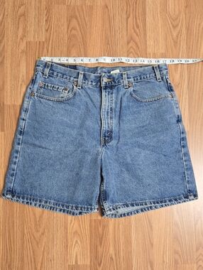 Classic High-Waist Denim Shorts - Light Blue